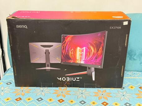 Manama, Computers, BHD 160,  Gaming Monitor (27 Inches, Curved, HDR) And Sony Gaming Headset