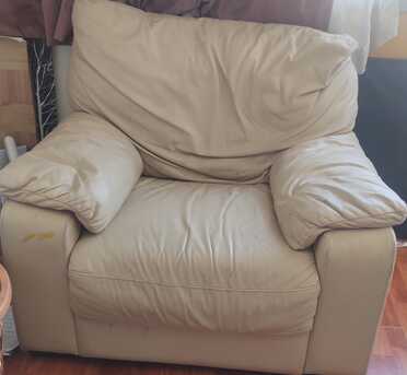 Al Sulaymaniyyah, Furniture, SAR 200,  Give Away 9 Seater Sofa Leather Sofa . Good Condition