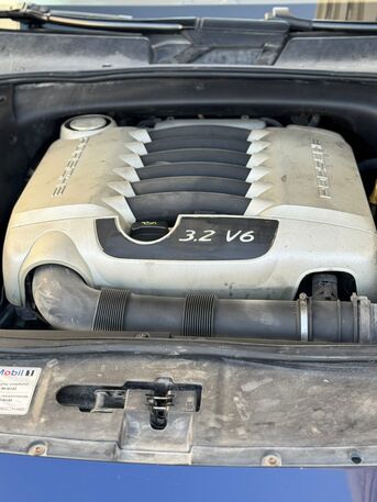 Umm Al Hassam, Vehicles, Cars & Trucks , BHD 1650,  Porsche Cayenne,  2006,  Automatic,  230000 KM,    For Sale