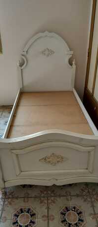 Jeddah, Household Items, SAR 200,  Wooden Single Bed Available