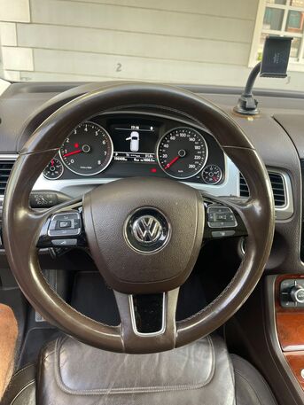 Juffair, Vehicles, Cars & Trucks , BHD 4200,  Volkswagen Touareg,  2015,  Automatic,  200000 KM,    V6 Full Option