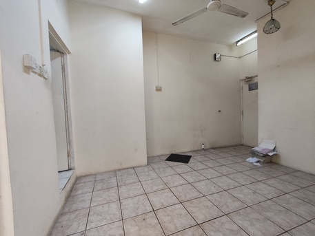Manama, Apartments/Houses, BHD 180/year,  1 BR,  Um Al Hassam:- 1Bhk Unfurnished Flat On Rent With Ewa..