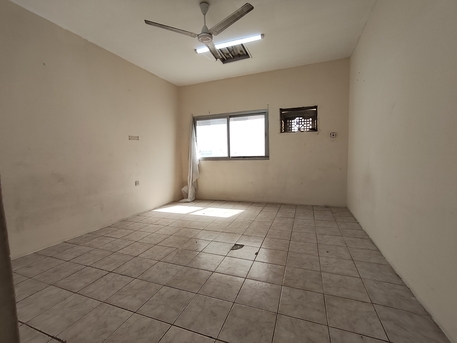 Manama, Apartments/Houses, BHD 180/year,  1 BR,  Um Al Hassam:- 1Bhk Unfurnished Flat On Rent With Ewa..