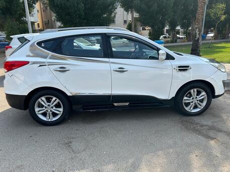 Jeddah, Vehicles, Cars & Trucks , SAR 29500,  Hyundai Tucson,  2014,  Automatic,  214938 KM,