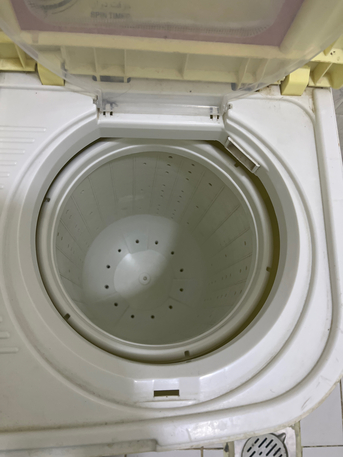 Al Kharj, Electronics, SAR 350,  Wahing Machine 7kg And Small Fridge Working Condition With Low Price Need To Sell Urgently