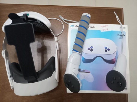 Riffa, Video Games, BHD 130,  Meta Quest 3s 256gb Memory With Battery Backup + Joystick Handle