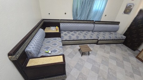 Jubail, Household Items, SAR 550,  For Sale &ndash; Maharaja Royal Sofa (Almost New!)
