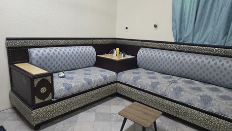 Jubail, Household Items, SAR 550,  For Sale &ndash; Maharaja Royal Sofa (Almost New!)
