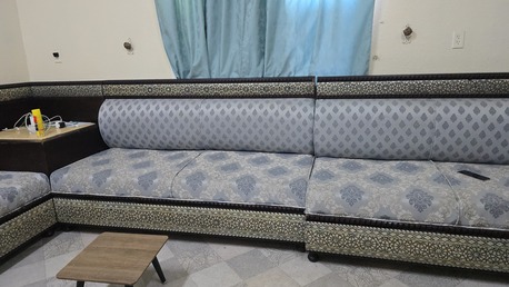 Jubail, Household Items, SAR 550,  For Sale &ndash; Maharaja Royal Sofa (Almost New!)