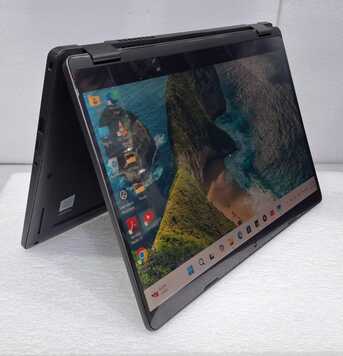 Manama, Electronics, BHD 103,  DELL 2 In 1 Touch Laptop+Tablet Core I7 8th Generation 14" 360* Flip Display Bezel Less