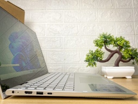 Manama, Electronics, BHD 175,  DELL I7 10th Generation Touch 2 In 1 Laptop+Tablet 15.6" Touch Screen 16GB RAM OS 11 Ready