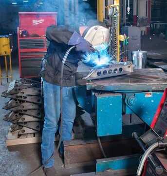 Dammam, Jobs, Urgently Required: MIG & ARC Welders And Fabrication Technicians &ndash; Dammam