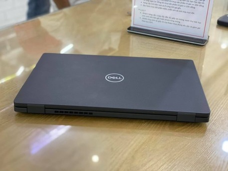 Manama, Computers, BHD 153,  DELL Core I7 10th Generation Business Laptop (Like New) 32GB RAM DDR4 14" FHD Screen OS 11