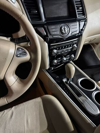 Riyadh, Vehicles, Cars & Trucks , SAR 26000,  Nissan Pathfinder,  2013,  Automatic,  236000 KM,  Model Year  - Registered 2014