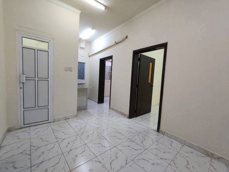 Gudaibiya, Apartments/Houses, BHD 210/month,  2 BR,  Gudaibiya:- Close To Supreme Broast. 2Bhk Unfurnished Flat On Rent With Acs.