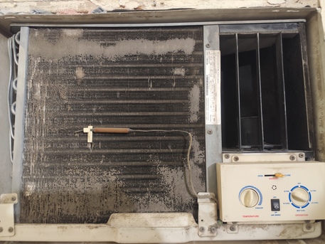 West Riffa, Electronics, BHD 55,  2 Ton PEARL Window AC, Piston Compressor, Excellent Working Condition
