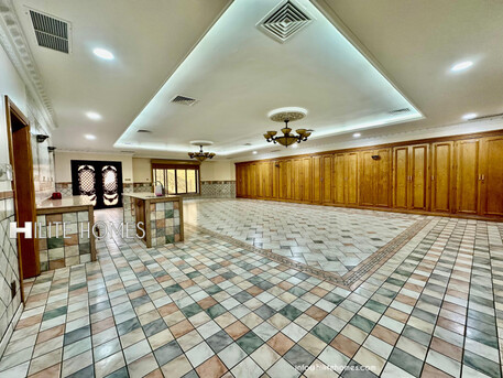 Adan, Villas, KWD 2200,  Spacious 7-Bedroom Villa For Rent In Adan