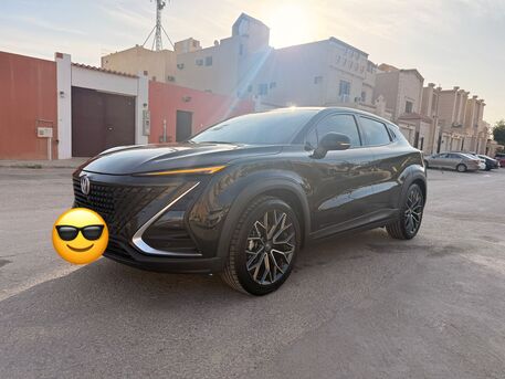 Al Mounsiyah, Vehicle Lease Transfer, Uni-T 2025 &ndash; Bank Lease | Monthly Installment:1570 | Excellent Condition | Free Transfer