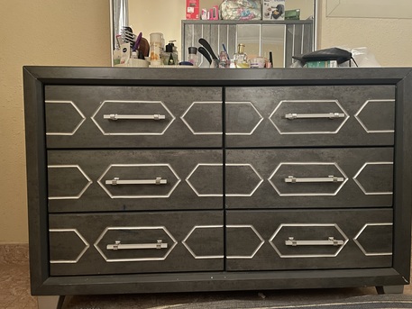 Jubail, Furniture, SAR 300,  Dressing Table In Good Condition. For Sale