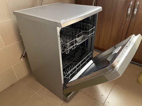 Jubail, Household Items, SAR 800,  Dishwasher For Sale. Bosch Company.
