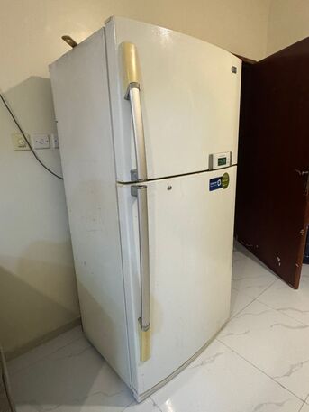 Baish, Appliances, SAR 450,  LG Fridge For Sale (Big Fridge )