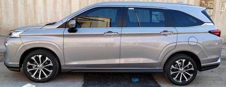 Jubail, Vehicles, Cars & Trucks , SAR 68000,  Toyota Veloz,  2024,  Automatic,  30477 KM,  Selling  - &ndash; ( Only),  Transmission, 7 SEATER - SMART ENT