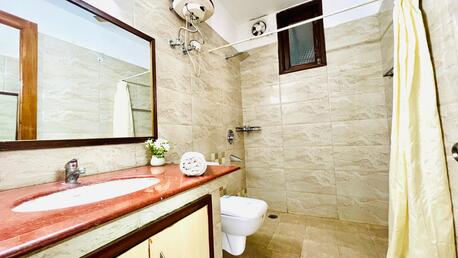 Mumbai, Housing Exchanges, INR 9587/day,  1 BR,  600 Sq. Feet,  Classic 1BHK - Defence Colony Market