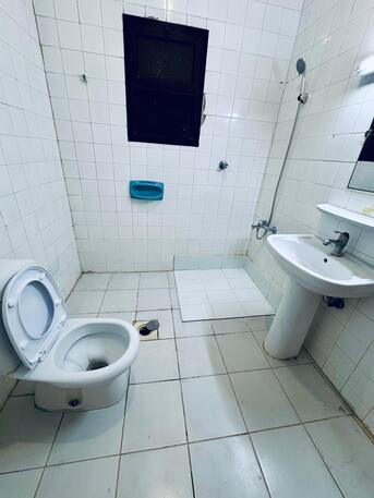 Al Olaya, Bedspace Available, SAR 750/month,  Fully Furnished Bedspace For Executive Bachelors (South Indians Only)