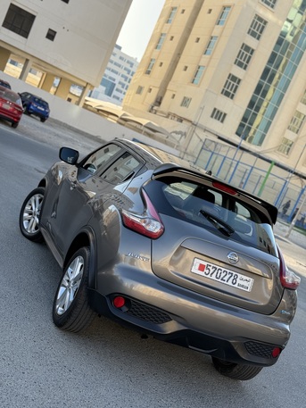 Manama, Vehicles, Cars & Trucks , BHD 1970,  Nissan Juke SV,  2015,  Automatic,  127543 KM,  Nissan Juke  Full Option In Excellent Condition