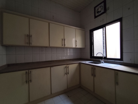 Gudaibiya, Apartments/Houses, BHD 150/year,  2 BR,  Gudaibiya:- 2Bhk Unfurnished Flat On Reny..