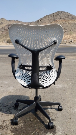 Jeddah, Furniture, SAR 1500,  Herman Miller