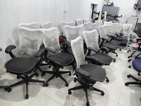 Jeddah, Furniture, SAR 1500,  Herman Miller