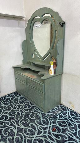 Al Murabba, Furniture, SAR 700,  2 Bed Sets, 2 Window AC And Dining Table Etc