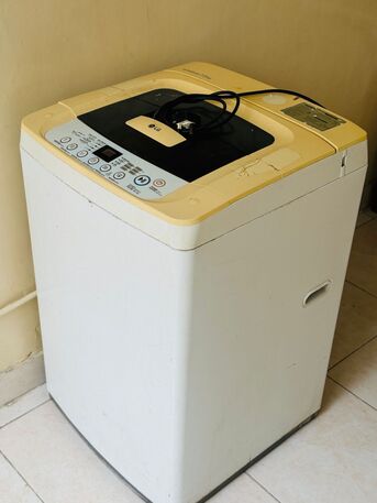 Manama, Air Conditioners, BHD 45,  Urgent Sale Window Ac 2.5 Ton 45 BD