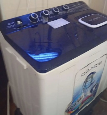Dammam, Household Items, SAR 360,  Washing Machine 10 Kg Vary Good Condition New Only 6 Months Used