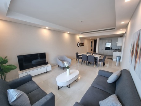 Amwaj Islands, Apartments/Houses, BHD 400/month,  Furnished,  2 BR,  120 Sq. Meter,  Bright 2 BR FF Apartment With Big Terrace In Amwaj Island