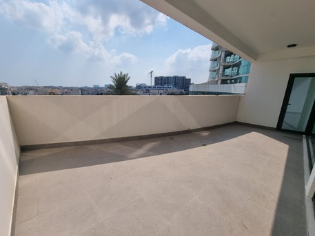 Amwaj Islands, Apartments/Houses, BHD 400/month,  Furnished,  2 BR,  120 Sq. Meter,  Bright 2 BR FF Apartment With Big Terrace In Amwaj Island
