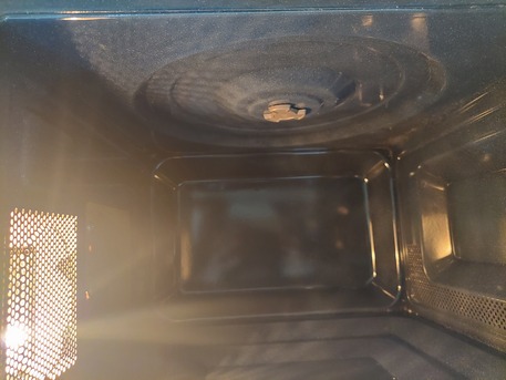 Dhahrat Laban, Appliances, SAR 225,  Samsung Microwave Oven - 32 Liters - Stainless Steel - Good Working Condition