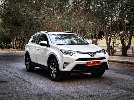 Manama, Vehicles, Cars & Trucks , BHD 7000,  Toyota RAV4,  2018,  Automatic,  127000 KM,  1