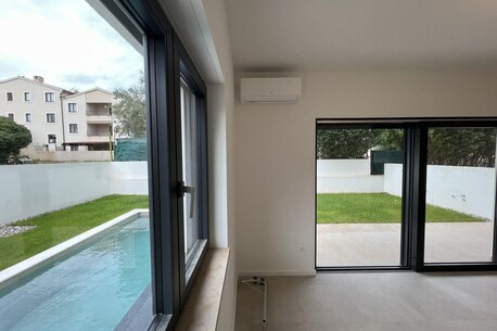 Zagreb, Real Estate For Sale, EUR 430000,  2 BR,  Luxury Apartment With Private Pool And Garden Next To Cape Kamenjak