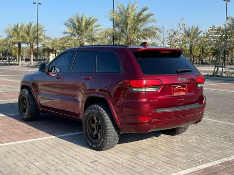 Manama, Vehicles, Cars & Trucks , BHD 9600,  Jeep Grand Cherokee,  2021,  Automatic,  61000 KM,