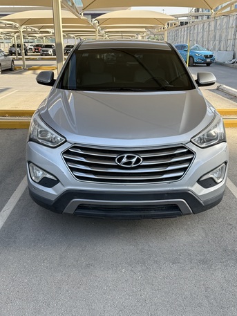 Riyadh, Vehicles, Cars & Trucks , SAR 40000,  Hyundai Grand Santa Fe 2014,  2014,  Automatic,  219 KM,   Mileage: 215