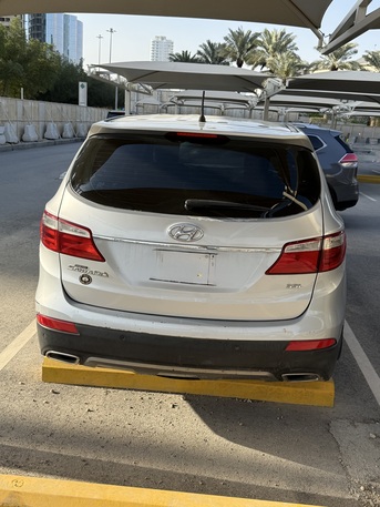 Riyadh, Vehicles, Cars & Trucks , SAR 40000,  Hyundai Grand Santa Fe 2014,  2014,  Automatic,  219 KM,   Mileage: 215