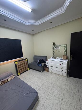 Yanbu, Rooms Available, Furnished,  A Bed Space Is For Rent With Complete Furniture With Common Kitchen And Dining Hall