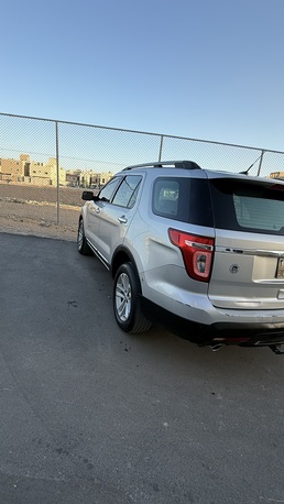 Dhahrat Laban, Vehicles, Cars & Trucks , SAR 43000,  Ford Explorer,  2013,  Automatic,  243000 KM,  Neat And Well Maintained Free Of Accidents Spacious