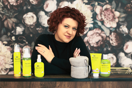 New York, Beautician, Expert Curly Hair Tips For Healthy, Defined Curls