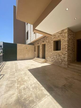 Kuwait City, Villas, KWD 1300,  500 Sq. Meter,  Nice And Modern 5 Bedroom Villa In Fnaitess For Rent At 1300KD