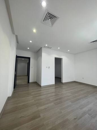 Kuwait City, Villas, KWD 1300,  500 Sq. Meter,  Nice And Modern 5 Bedroom Villa In Fnaitess For Rent At 1300KD