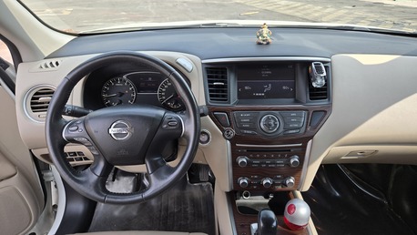 Manama, Vehicles, Cars & Trucks , BHD 5000,  Nissan Pathfinder,  2018,  Automatic,  103000 KM,   SV
