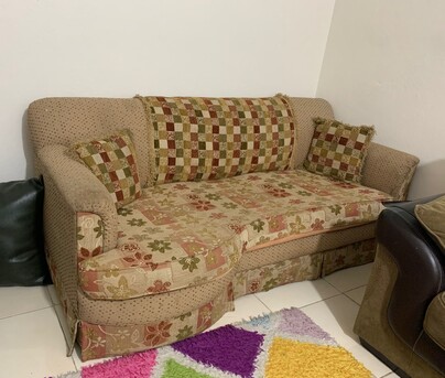 Aziziyah, Household Items, SAR 75,  URGENT SALE &ndash; Household Items (Good Condition)5 Burner Oven, Sofa (3-Seater) And Table